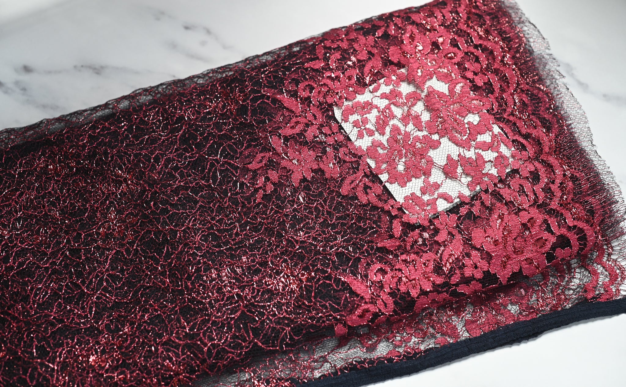 French Delicate Beauty (Shades of Red) - Viscose Polyamide