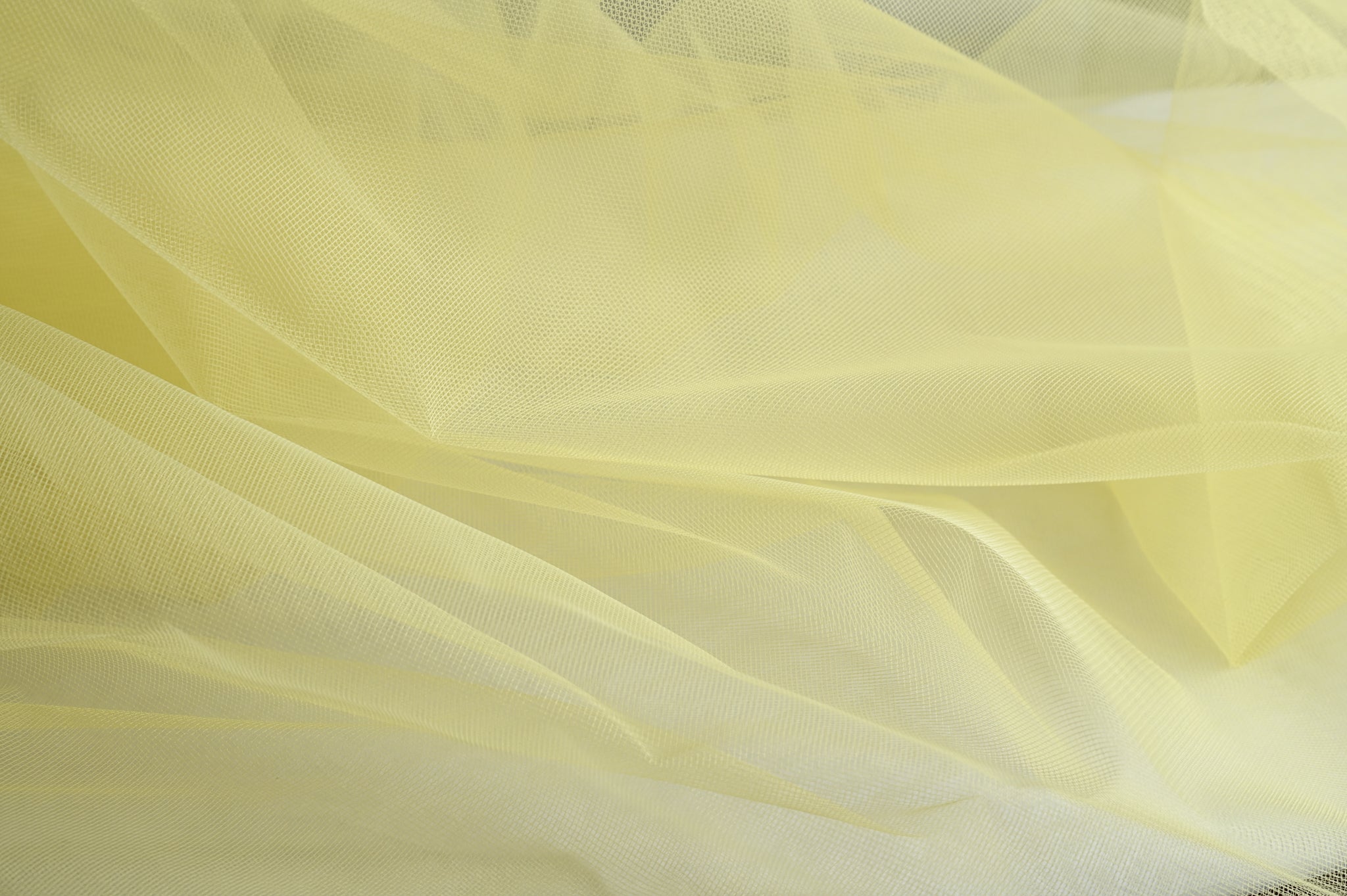 Mountains of Snow (Yellow) - Polyamide Tulle