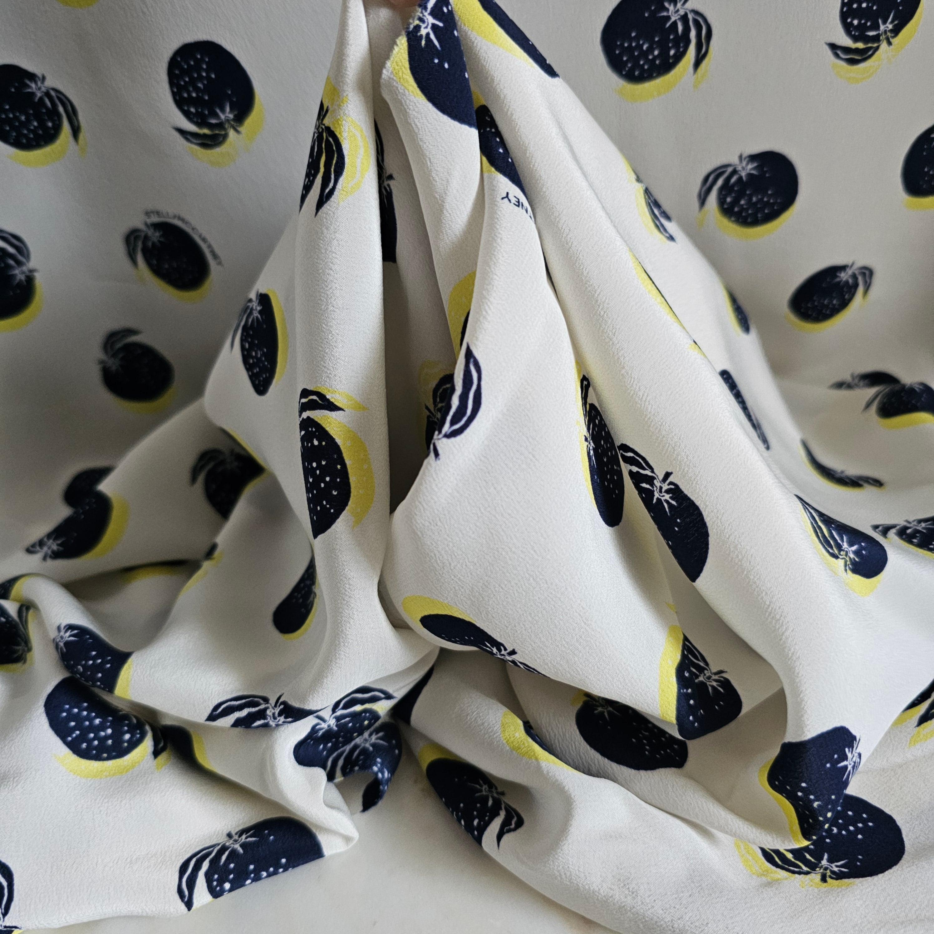 REMNANT - Hey Satsuma (White) - Silk (85cm at £30)