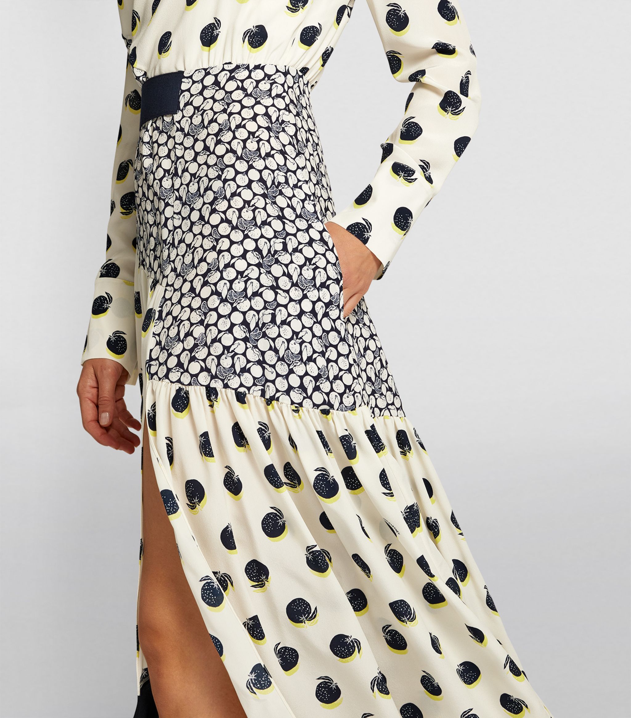 REMNANT - Hey Satsuma (White) - Silk (85cm at £30)