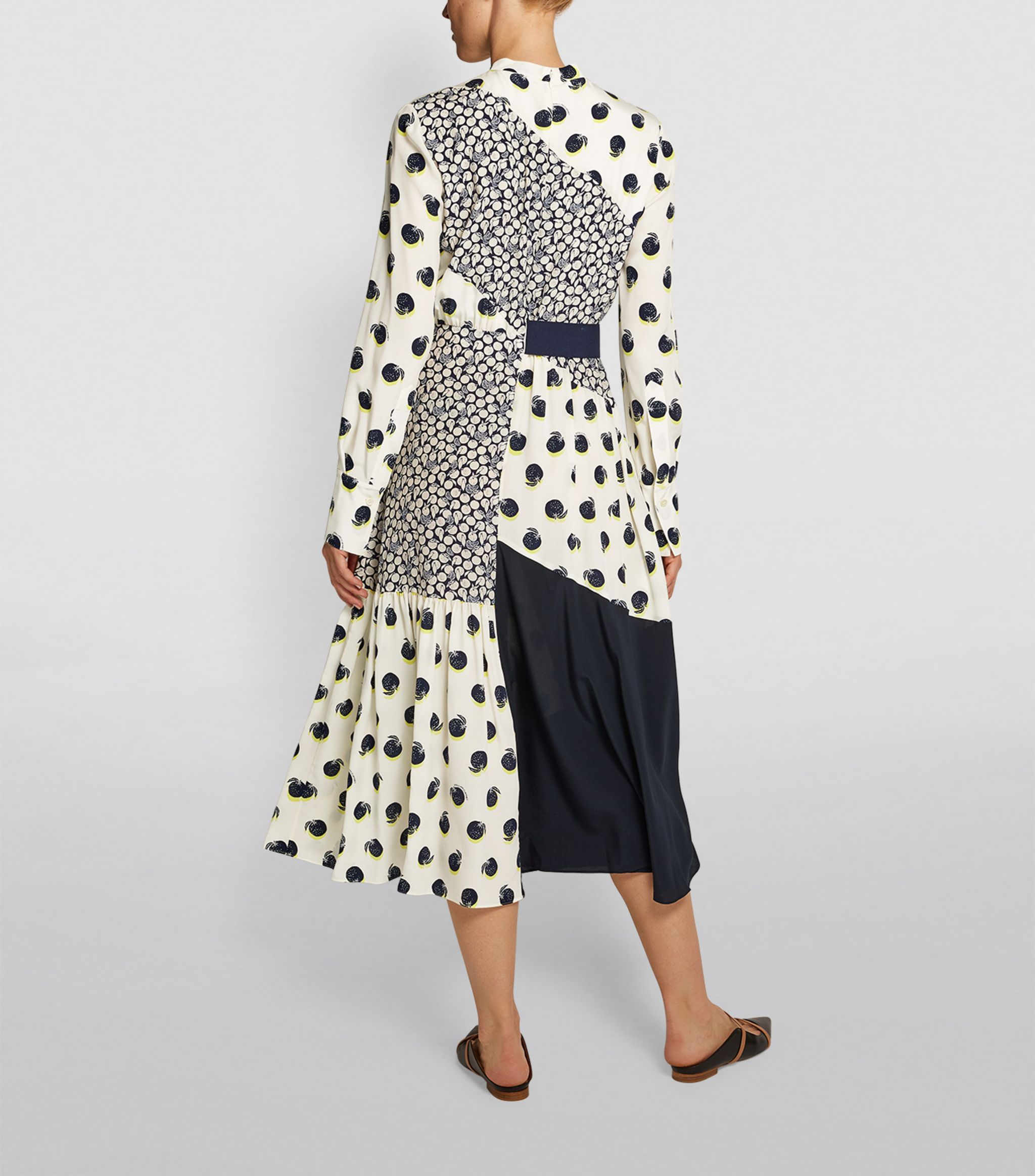 REMNANT - Hey Satsuma (White) - Silk (85cm at £30)