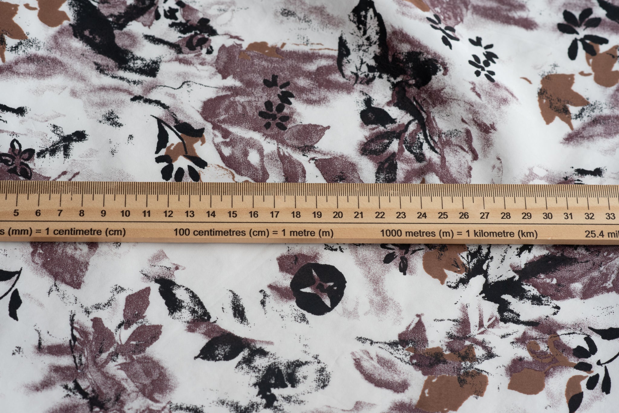 REMNANT - Brown Everywhere - Cotton (2mts at 34)