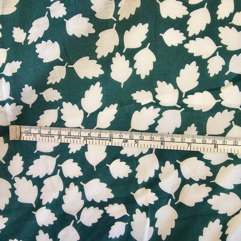 Randomly Placed  (Green) - Linen