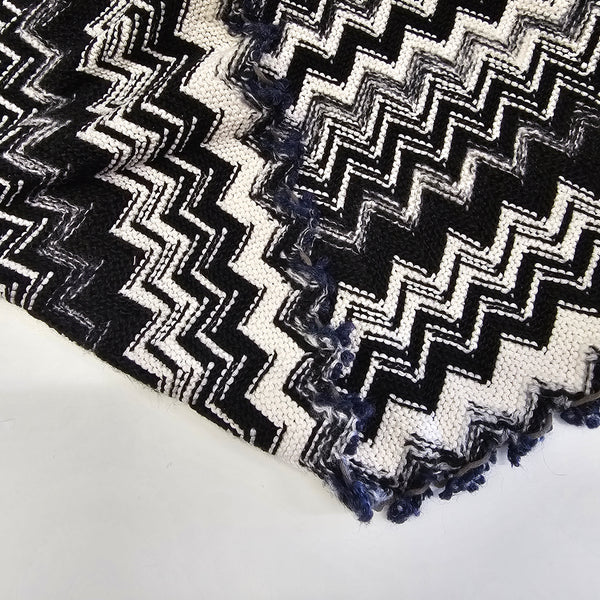 *PRE-ORDER*  Honey, I see pyramids ( Black and White ) - Wool, Cotton