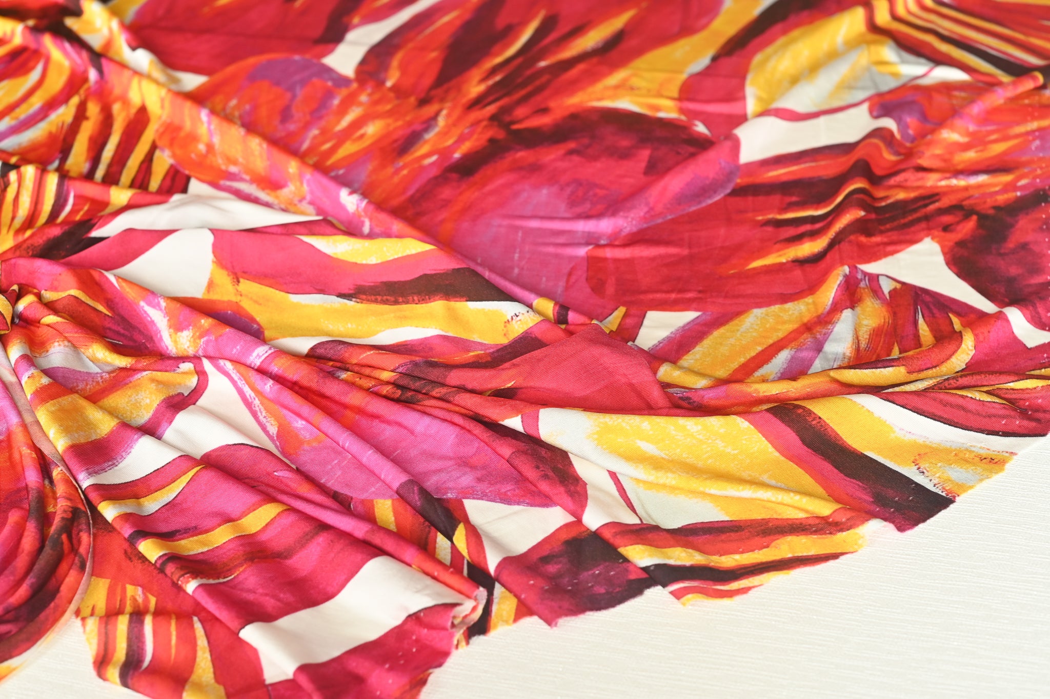 Pinks and Reds Unite - Viscose Jersey