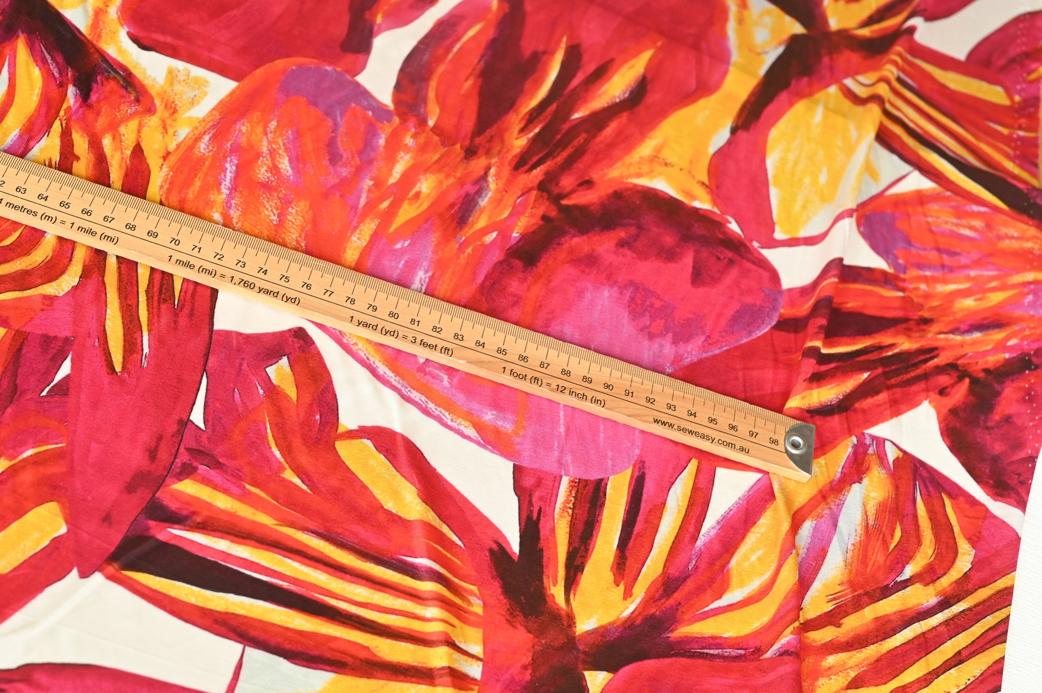 Pinks and Reds Unite - Viscose Jersey