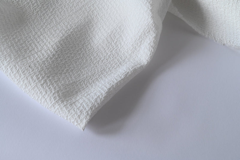 REMNANT - Little Grains of Beauty (White)- Viscose - 2mts