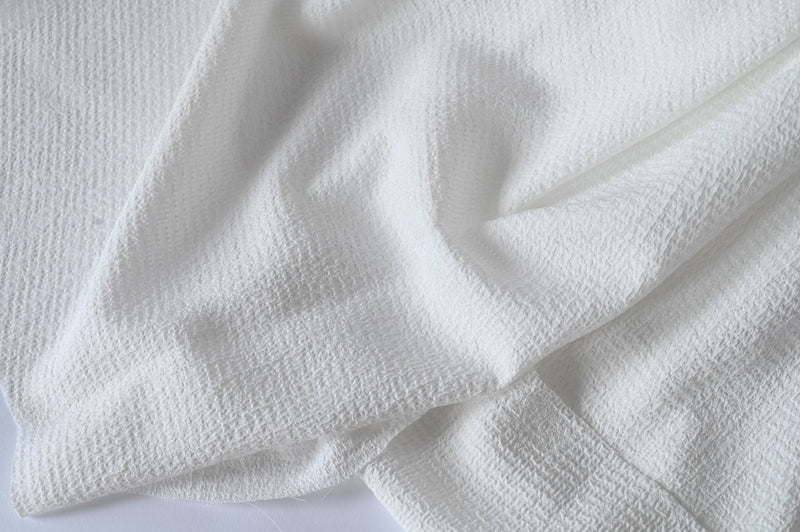 REMNANT - Little Grains of Beauty (White)- Viscose - 2mts