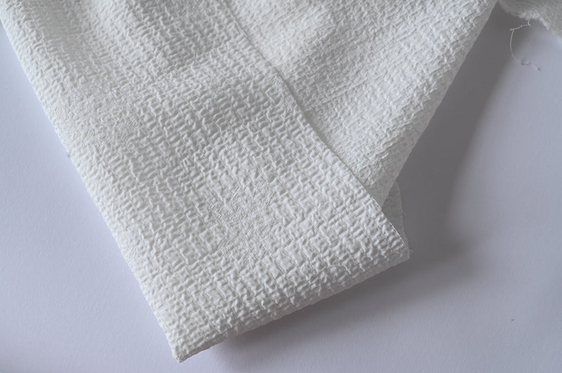 REMNANT - Little Grains of Beauty (White)- Viscose - 2mts
