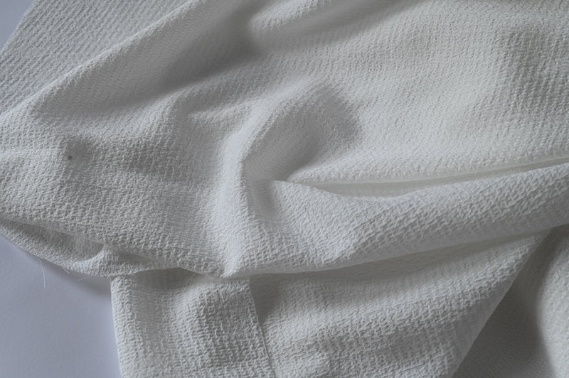REMNANT - Little Grains of Beauty (White)- Viscose - 2mts