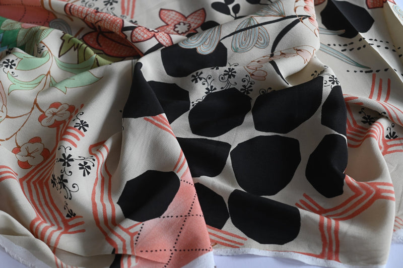 REMNANT - Get Your Camera Out - Viscose - 2.75mts