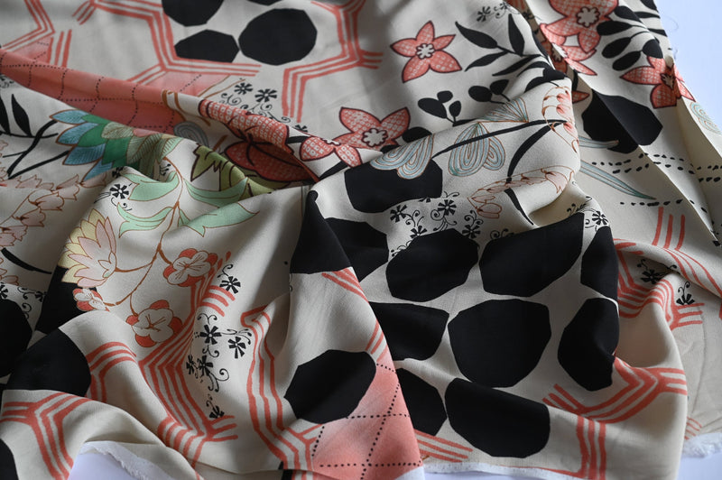 REMNANT - Get Your Camera Out - Viscose - 2.75mts