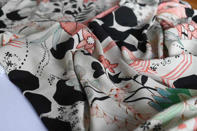 REMNANT - Get Your Camera Out - Viscose - 2.75mts
