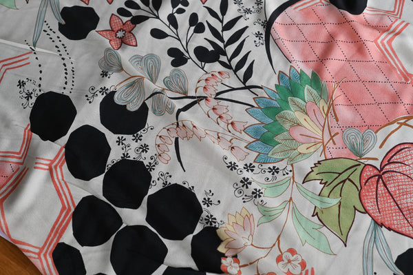 REMNANT - Get Your Camera Out - Viscose - 2.75mts