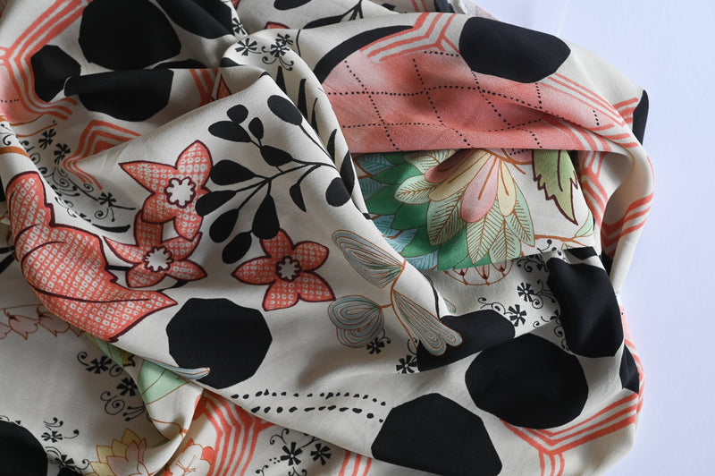 REMNANT - Get Your Camera Out - Viscose - 2.75mts
