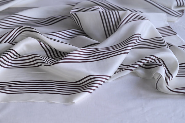 REMNANT - Rows of Lined Gold - Silk - 4metres