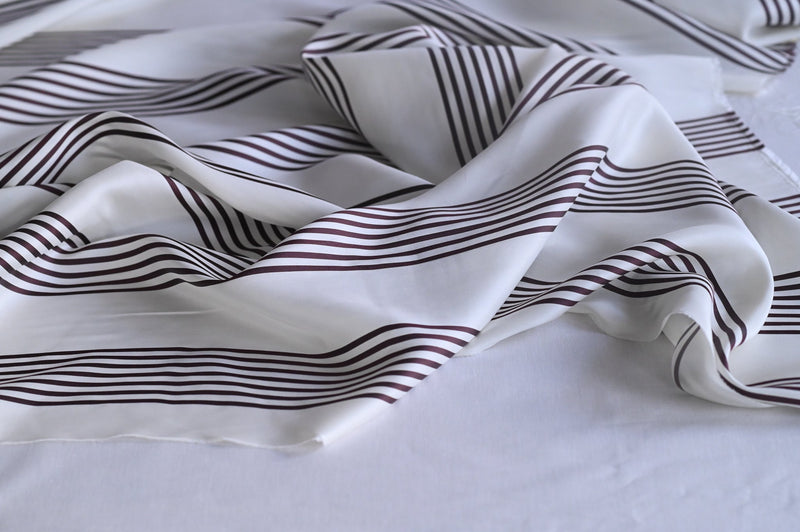 REMNANT - Rows of Lined Gold - Silk - 4metres