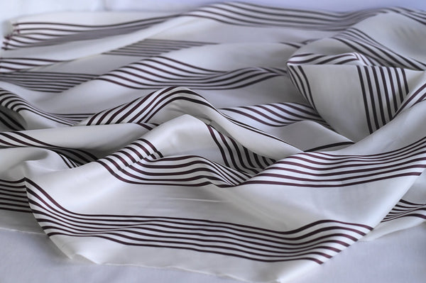 REMNANT - Rows of Lined Gold - Silk - 4metres