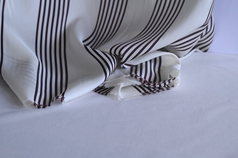 REMNANT - Rows of Lined Gold - Silk - 4metres