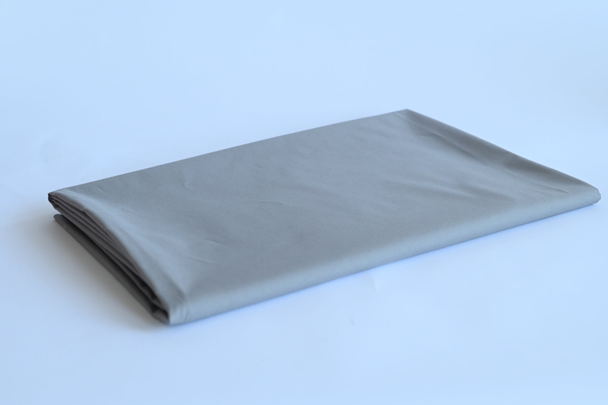 Plainly With A Shine (Light Grey) - Cotton