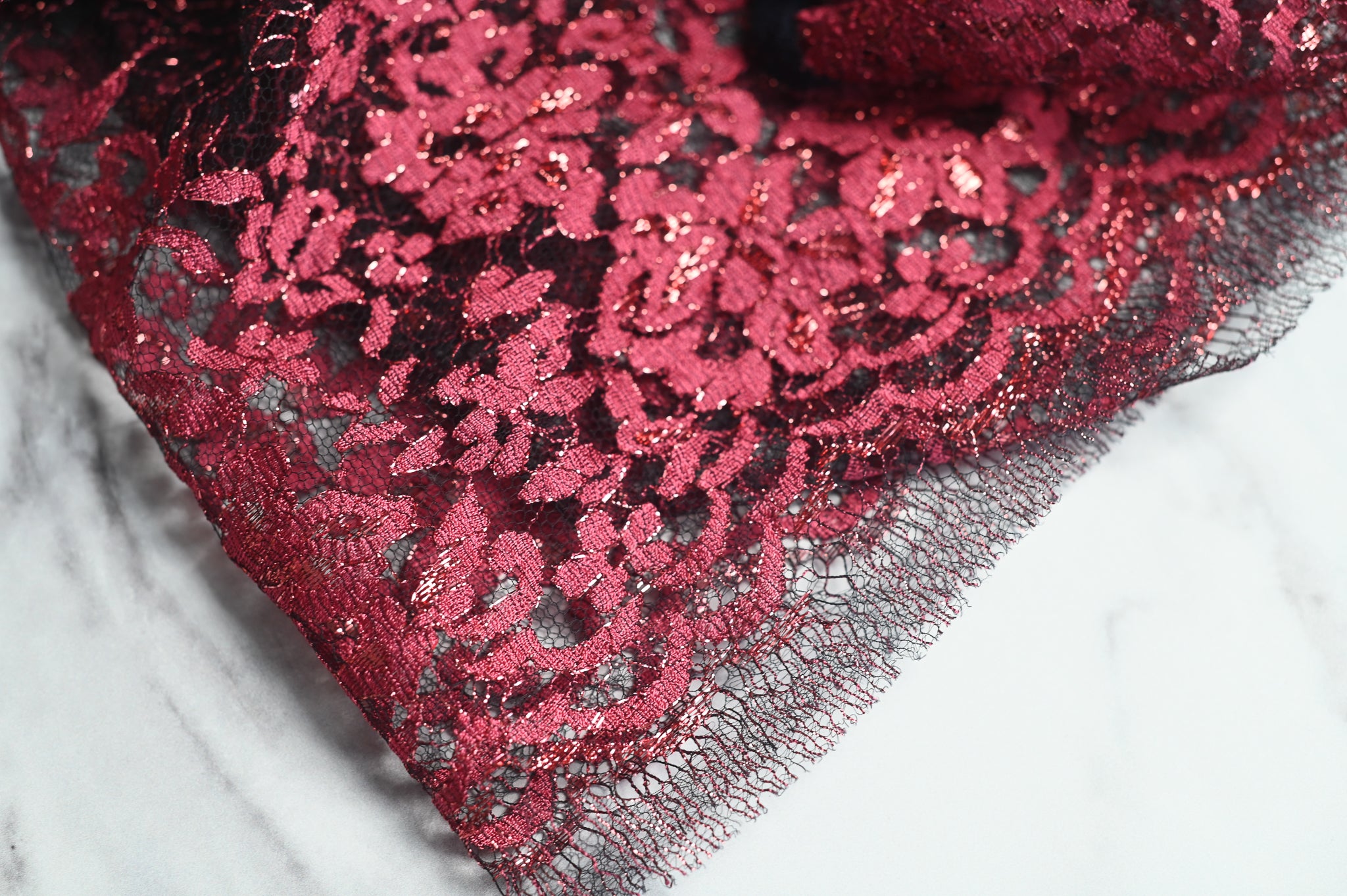 French Delicate Beauty (Shades of Red) - Viscose Polyamide