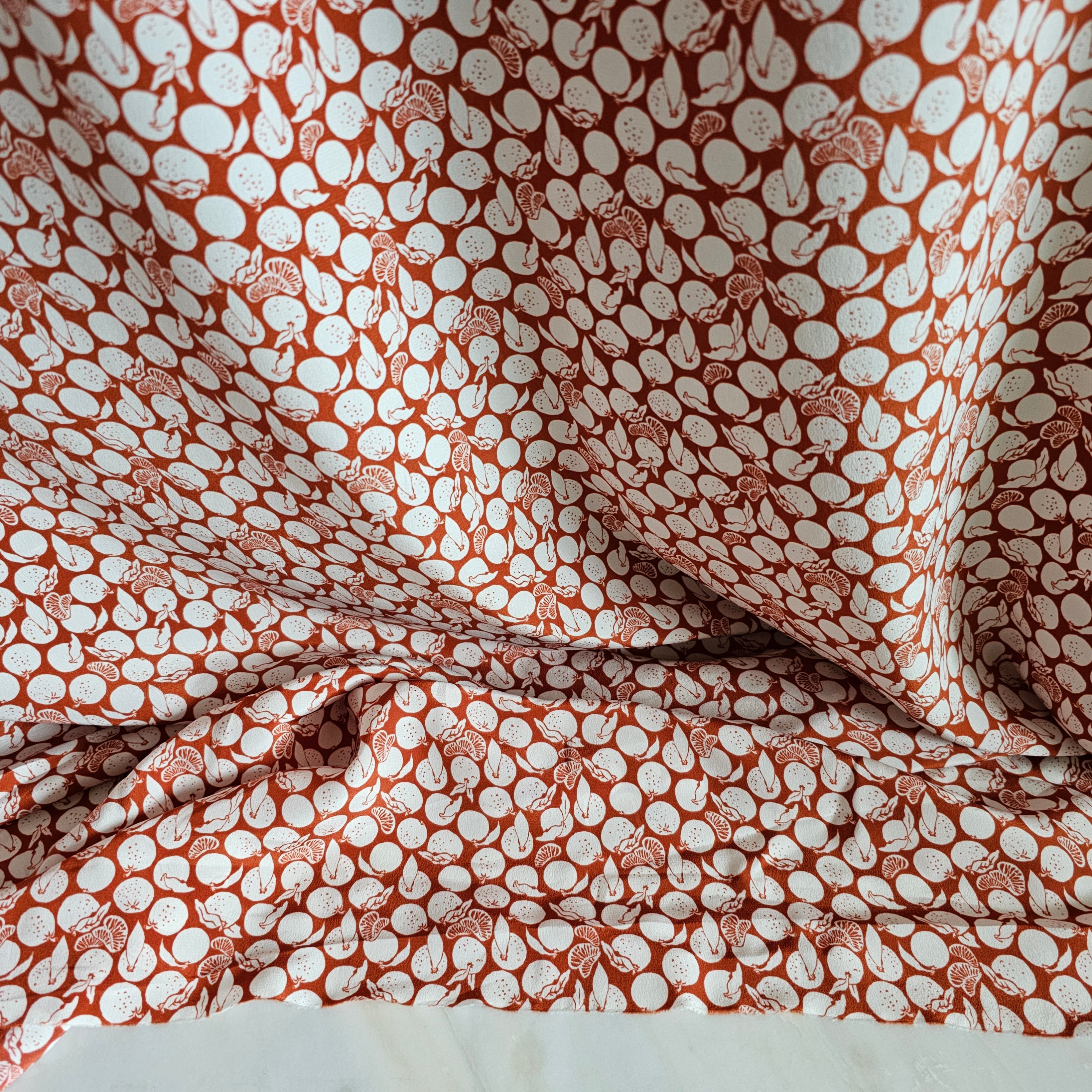 REMNANT - Mini Tangerines Are In (Rust)  - Silk (87cm at £25)