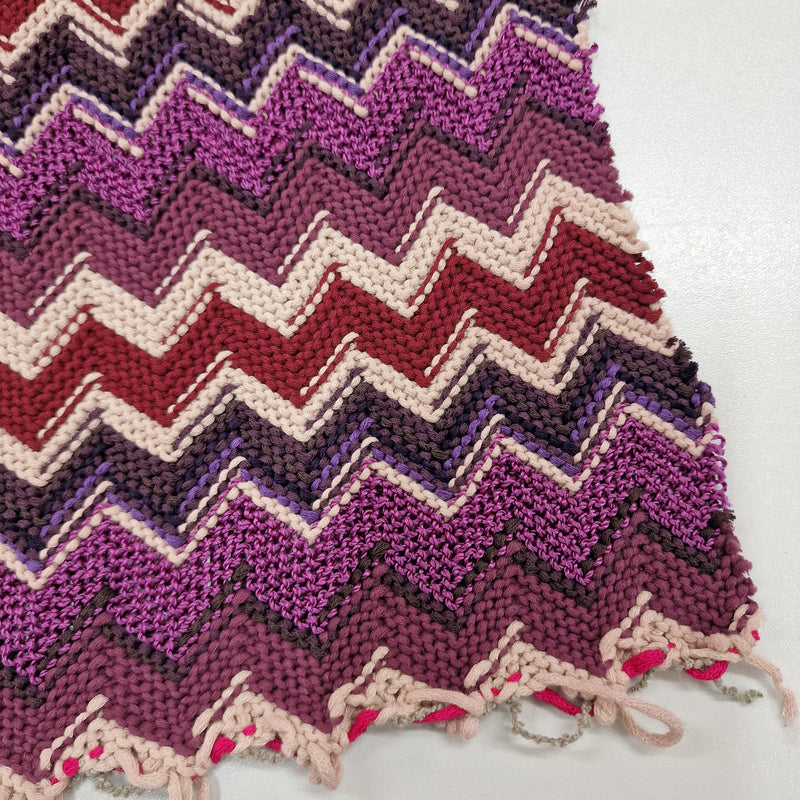 1.35metres Remnant -  Honey, I see pyramids (  Purple and Co) - Cotton Viscose