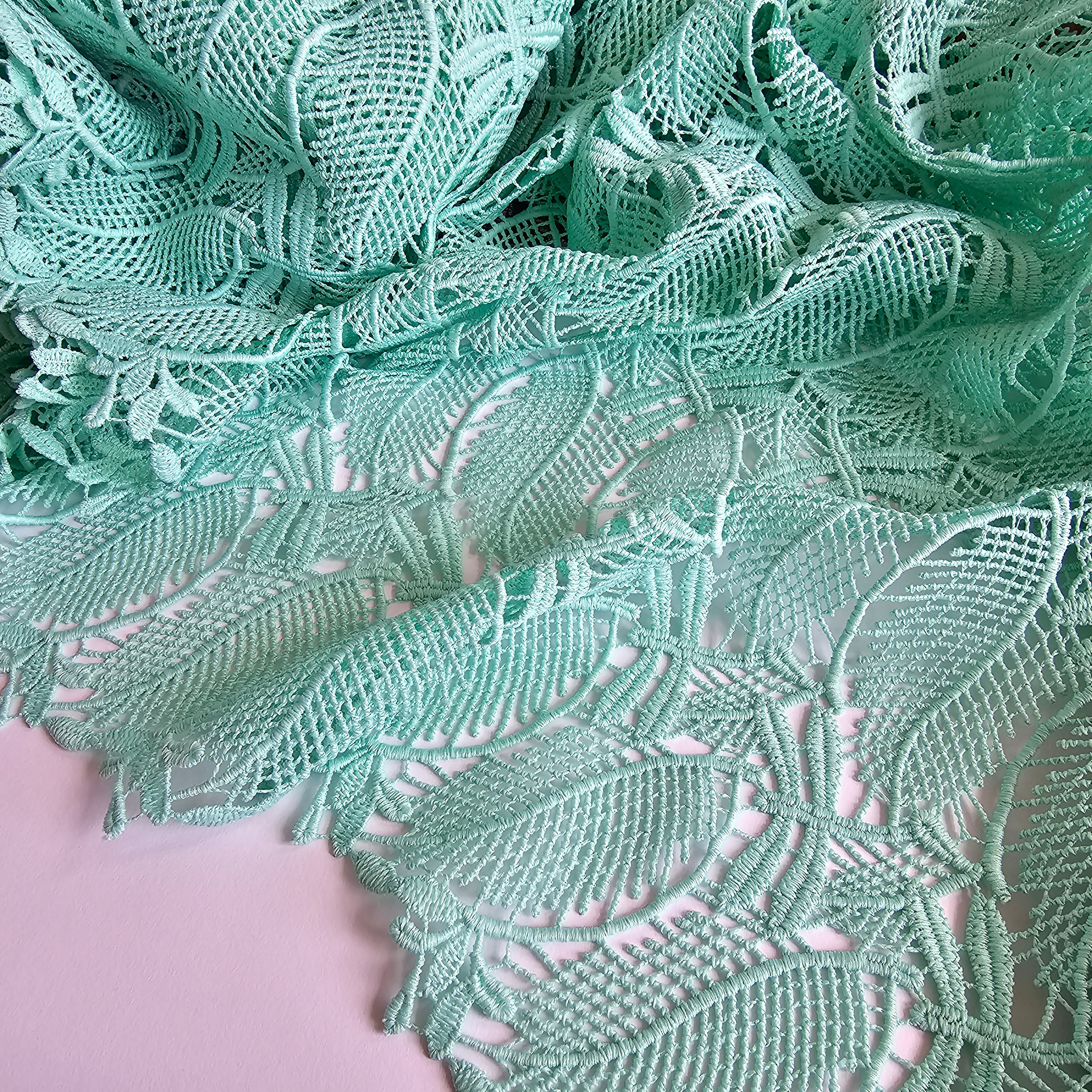1.8 metres Remnant - The Lace Of My Dreams - Mint Leaves - Polyester