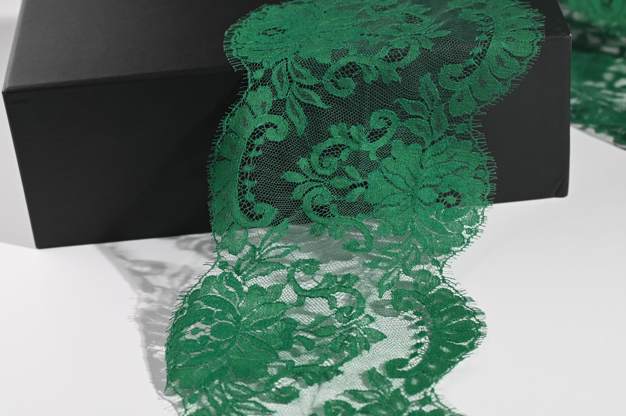 Floral Wave Lace Trim (Green) - 145mm