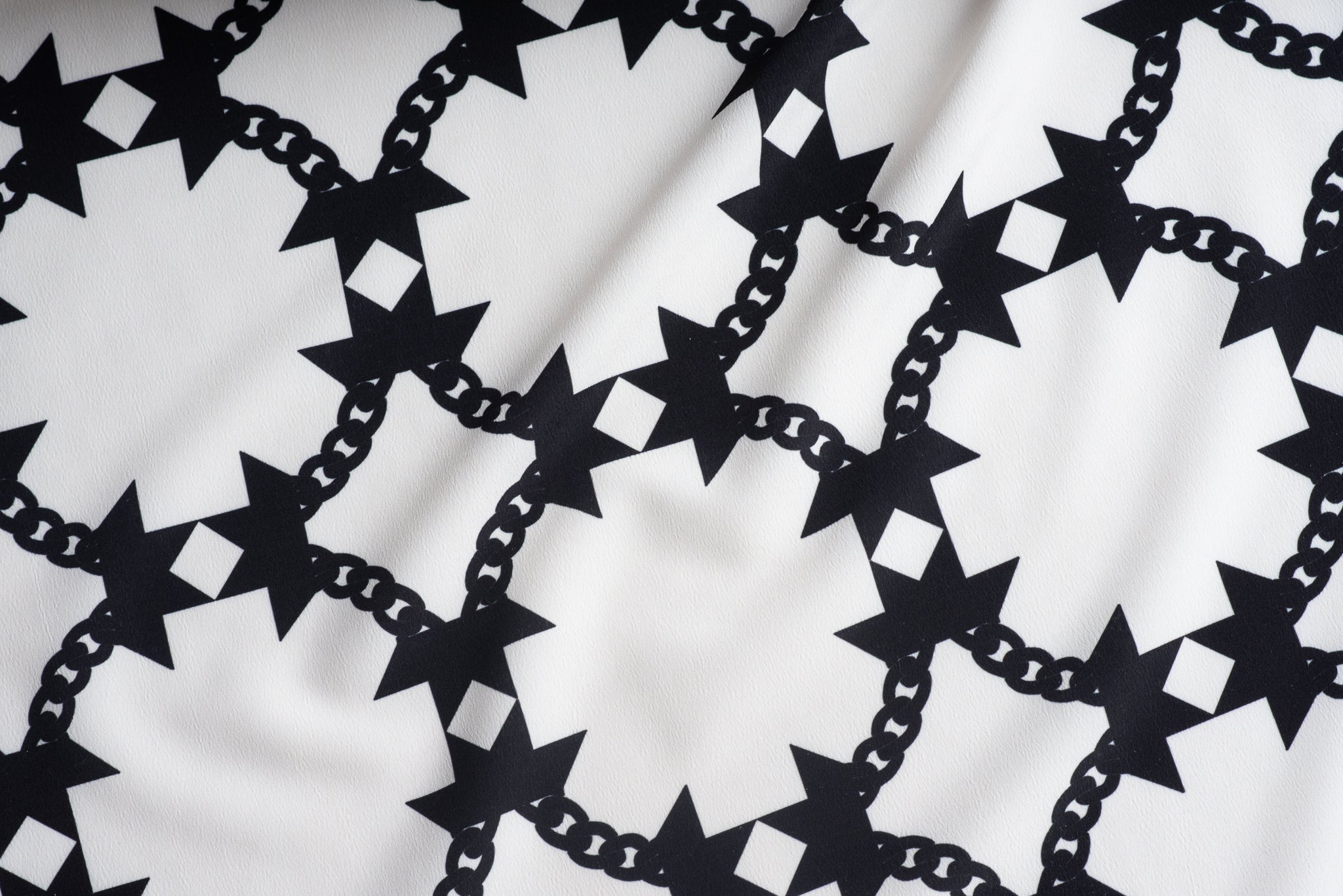 REMNANT - Interlocked Goodness - Viscose (2.7 mts at £45)