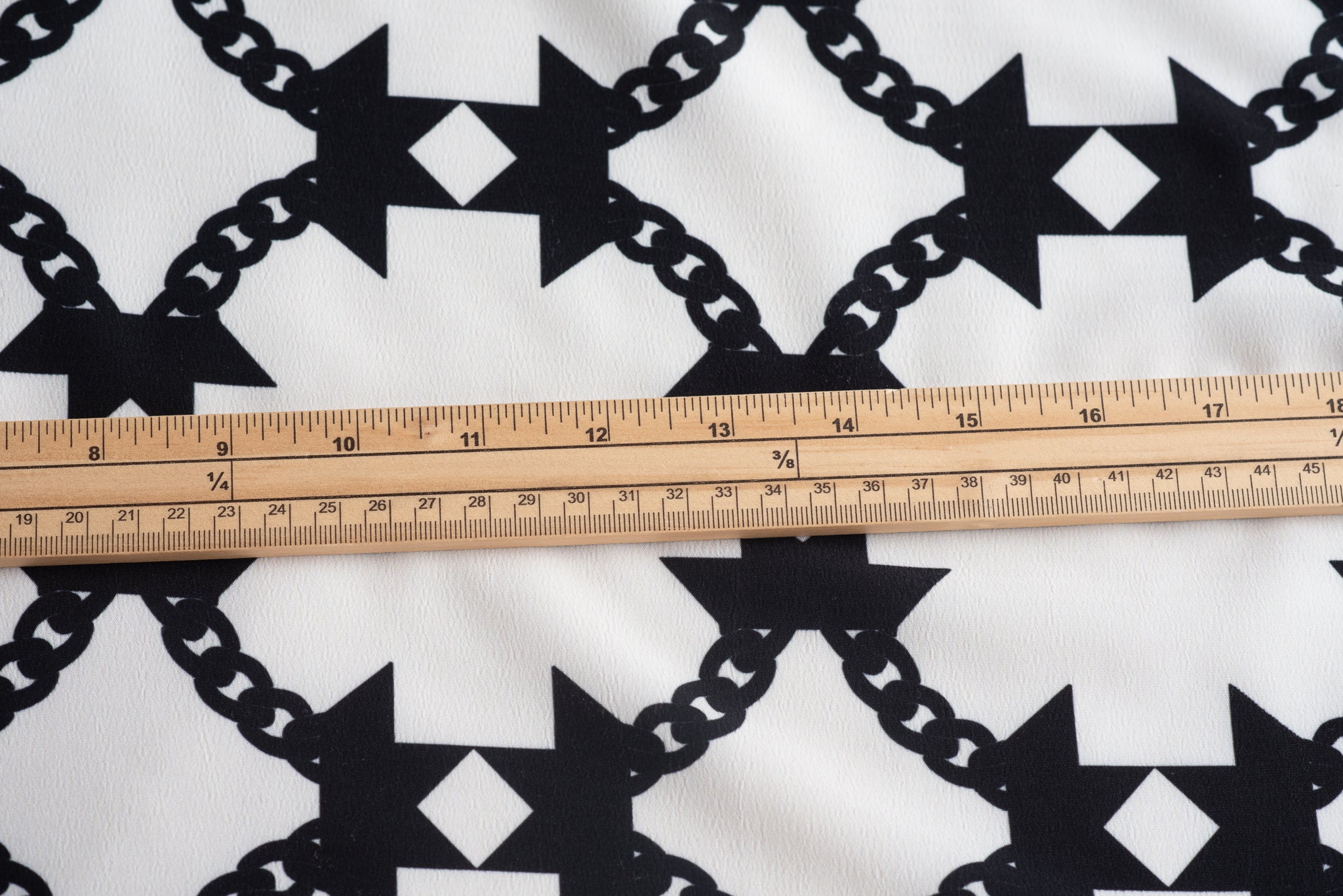 REMNANT - Interlocked Goodness - Viscose (2.5 mts at £40)