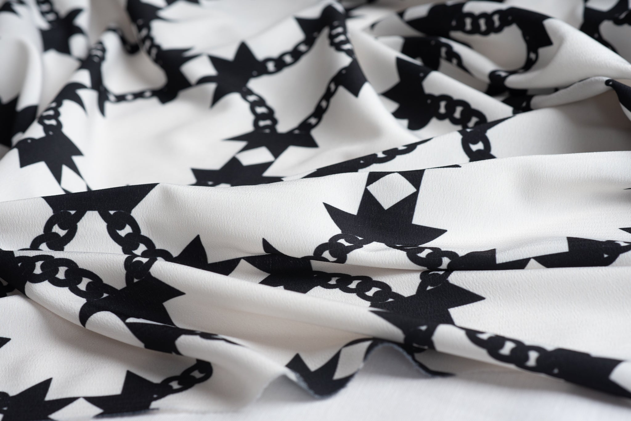 REMNANT - Interlocked Goodness - Viscose (2.5 mts at £40)