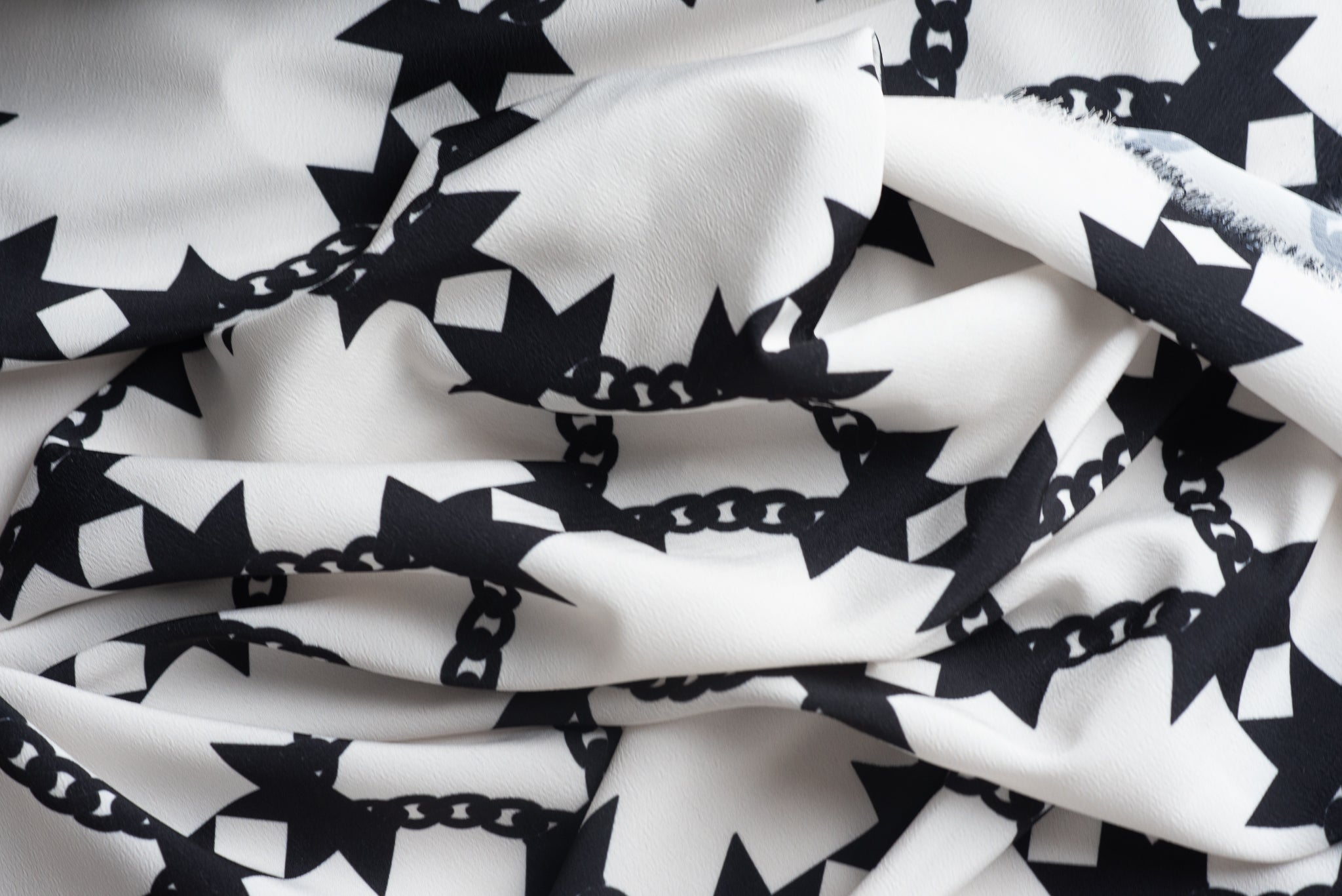 REMNANT - Interlocked Goodness - Viscose (2.5 mts at £40)