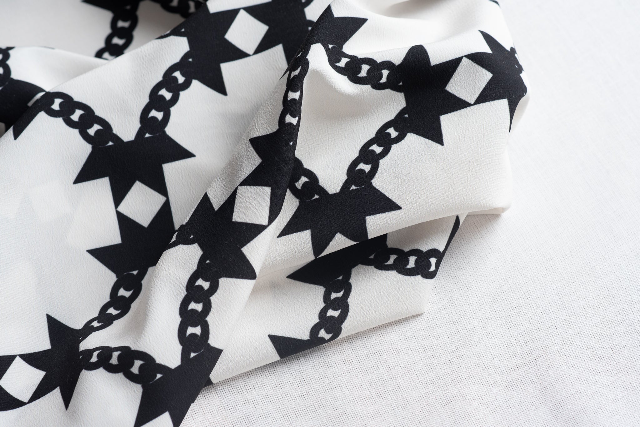 REMNANT - Interlocked Goodness - Viscose (2.5 mts at £40)