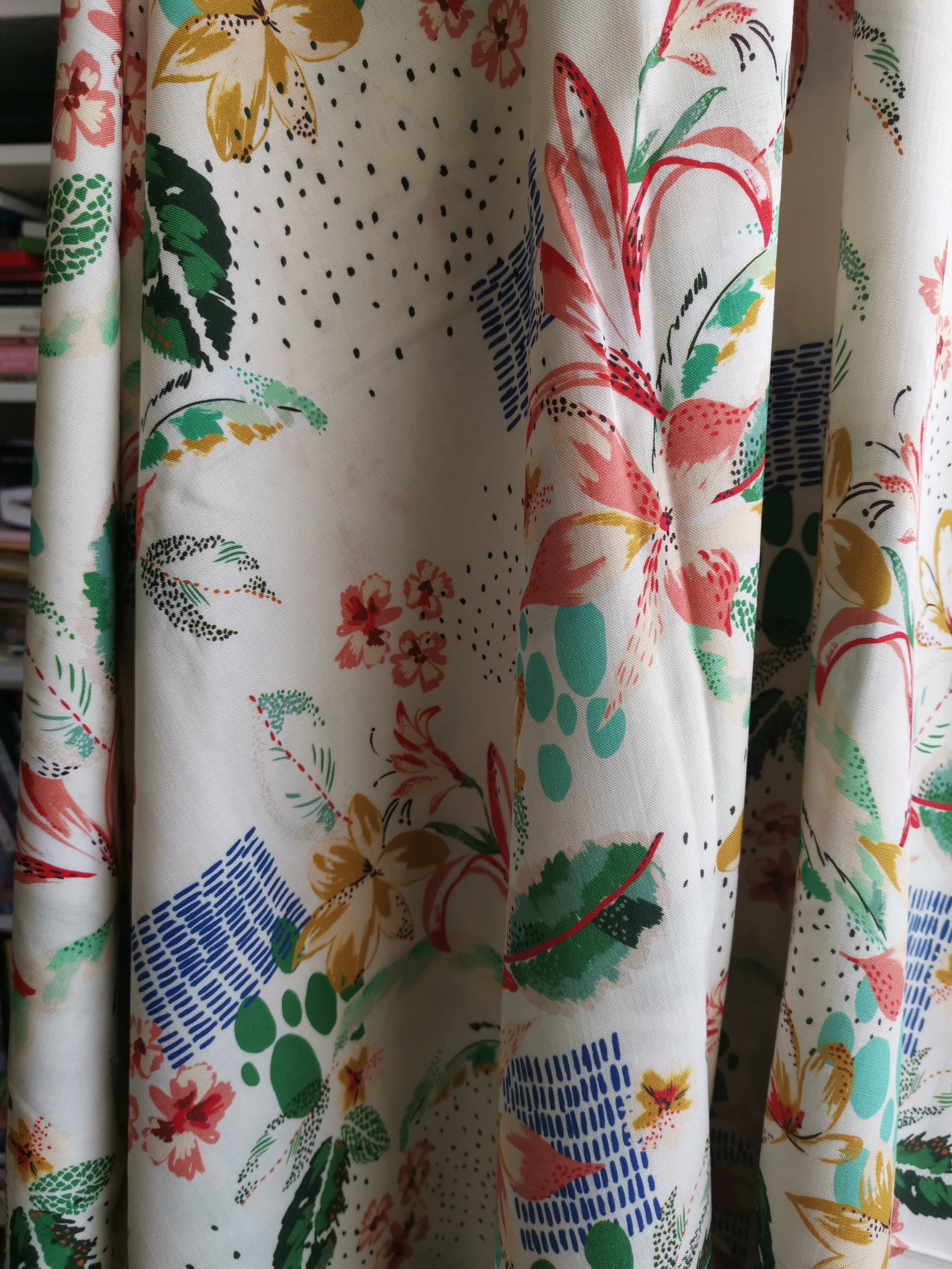 Cream Floral Viscose and Ramie fabric - Selvedge and Bolts