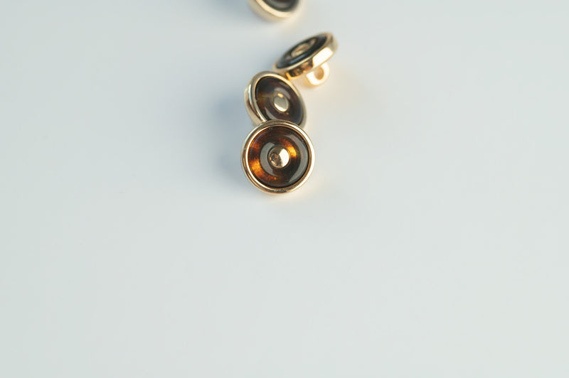 BUTTONS1001 - 6 Shank Buttons