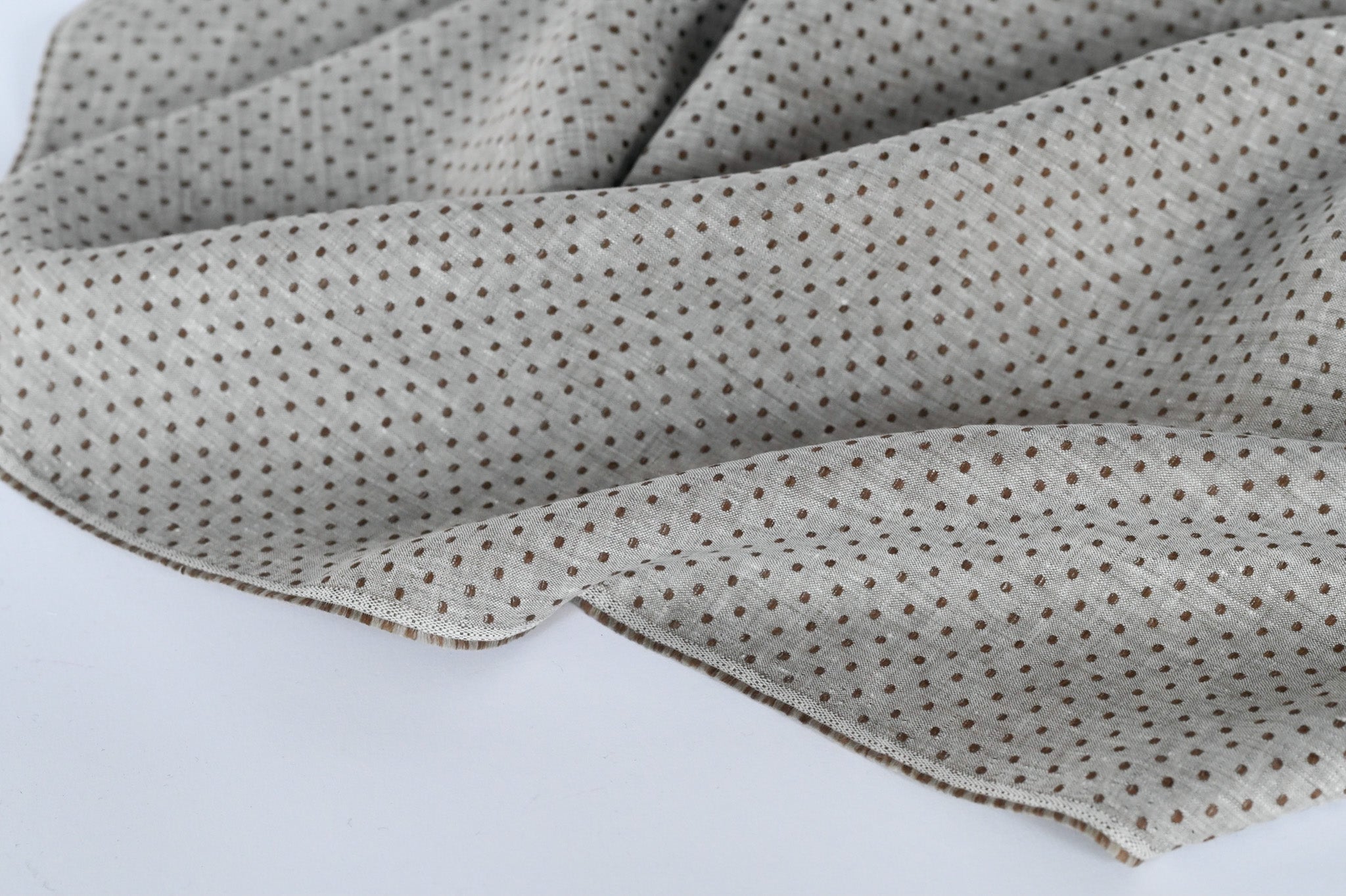Count The Spots For Sports (Beige Brown) - Linen Jacquard
